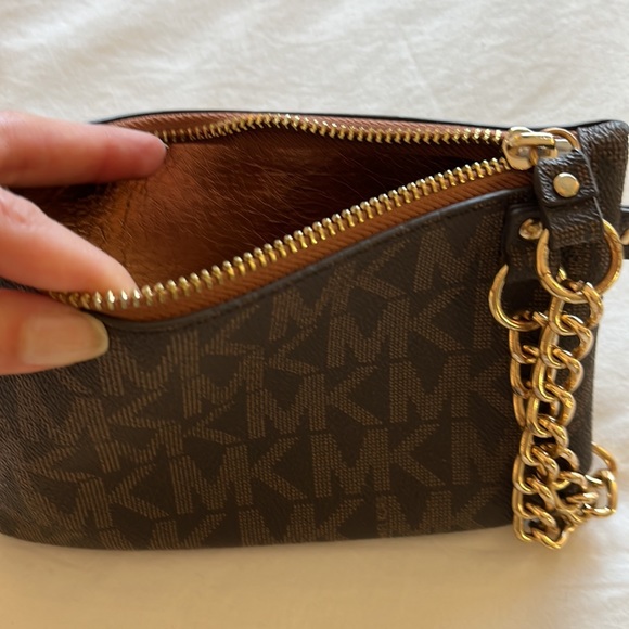 Michael Kors Brown and gold small bum belt bag - Picture 3 of 7